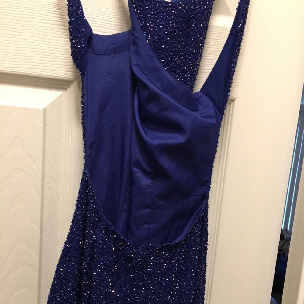 PROM DRESS - Picture 3 of 7